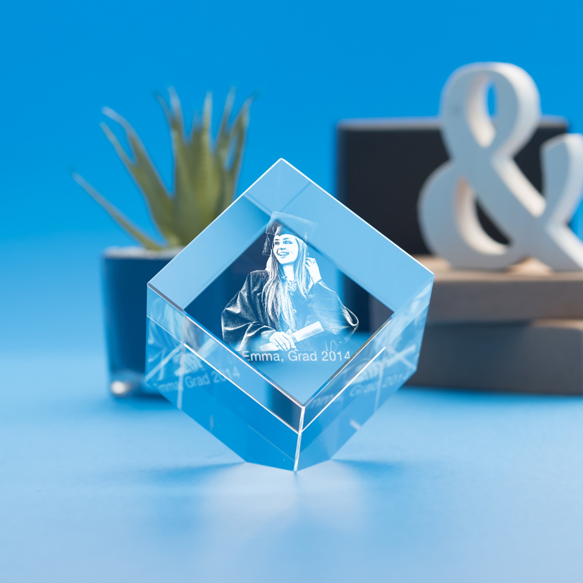 Graduation Cube Crystal, 3D Engraved