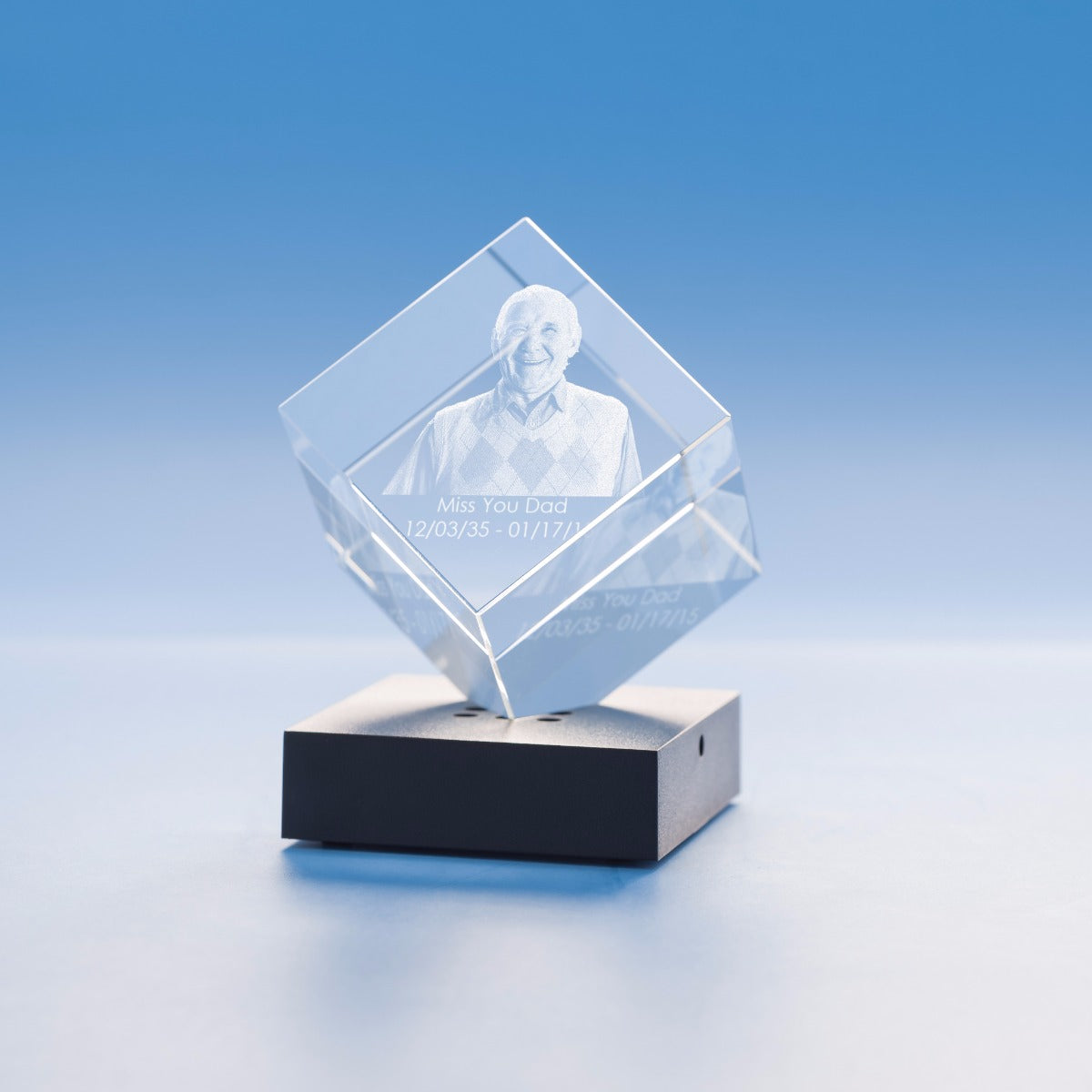 Memorial Cube Crystal, 3D Engraved