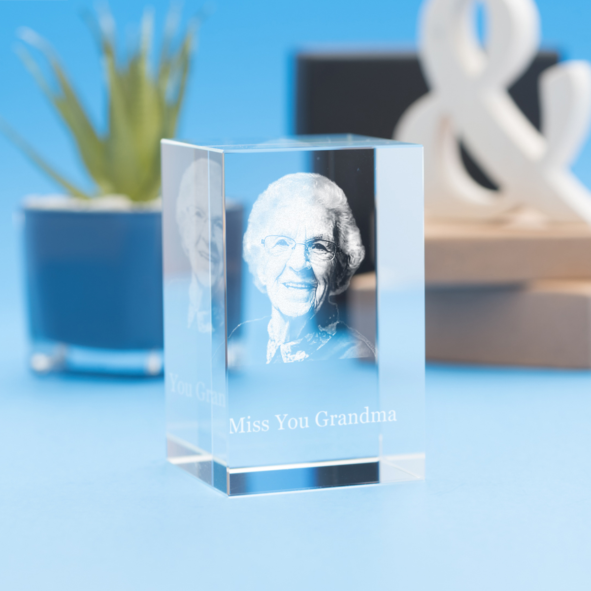 Memorial Tower Crystal, 3D Engraved